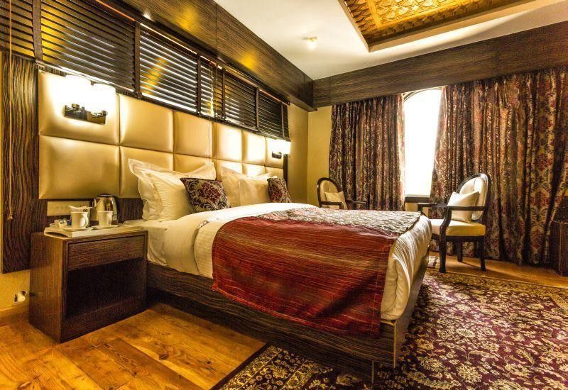 The Pride Inn Srīnagar Buitenkant foto