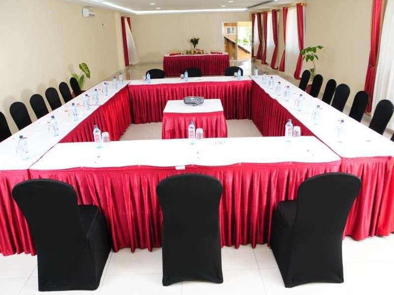 The Pride Inn Srīnagar Buitenkant foto